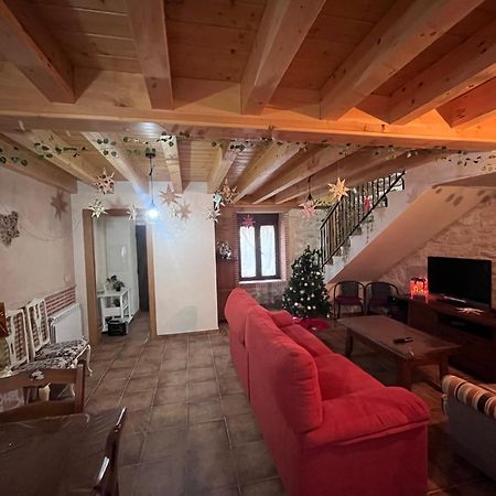 فيلا Casa Marite Vivienda De Uso Turistico Campillo de Aranda المظهر الخارجي الصورة
